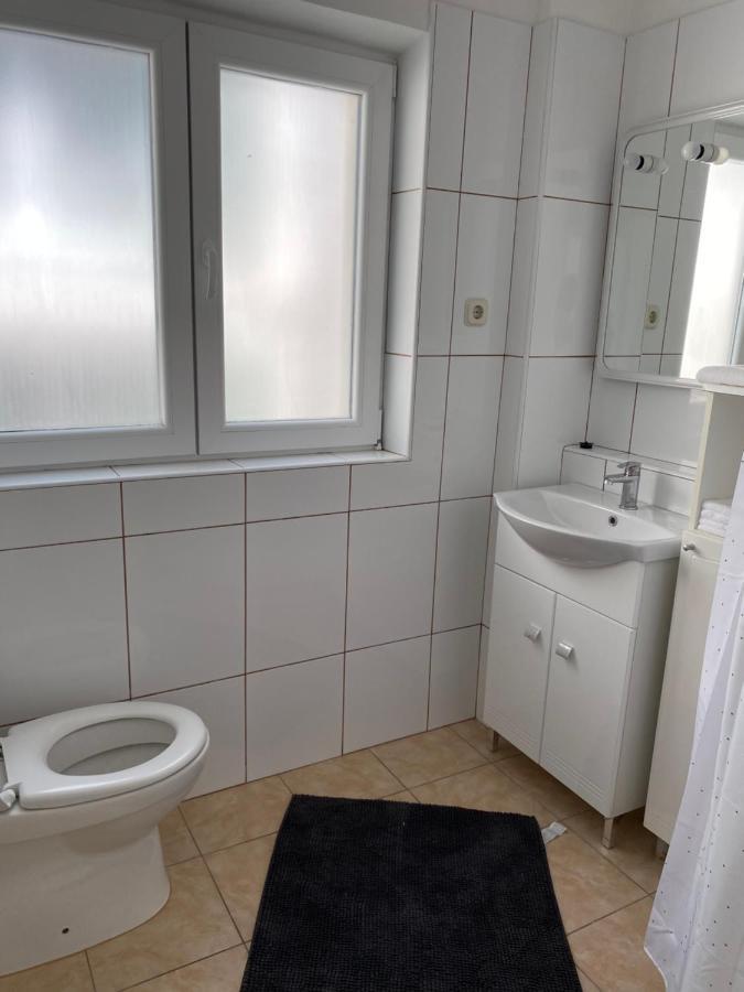 Villa Leo Beach Apartment Podgora Luaran gambar